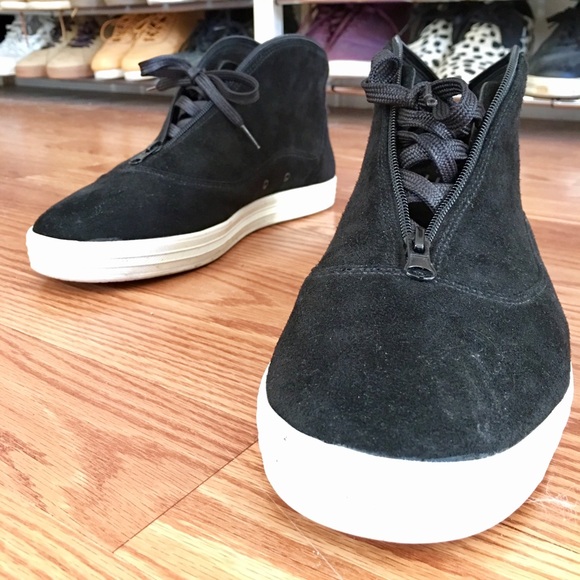 Meet your Posher, Sean - Picture 2 of 2